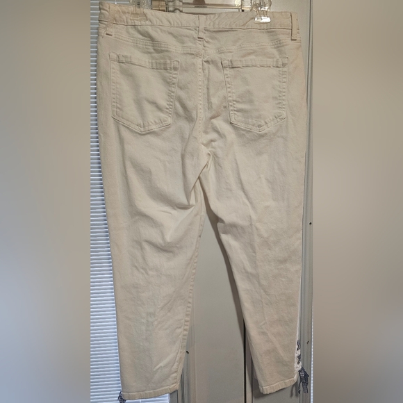 Charter Club White Ankle Pants with Checkered Tie Detail Size 14 - Picture 4 of 4